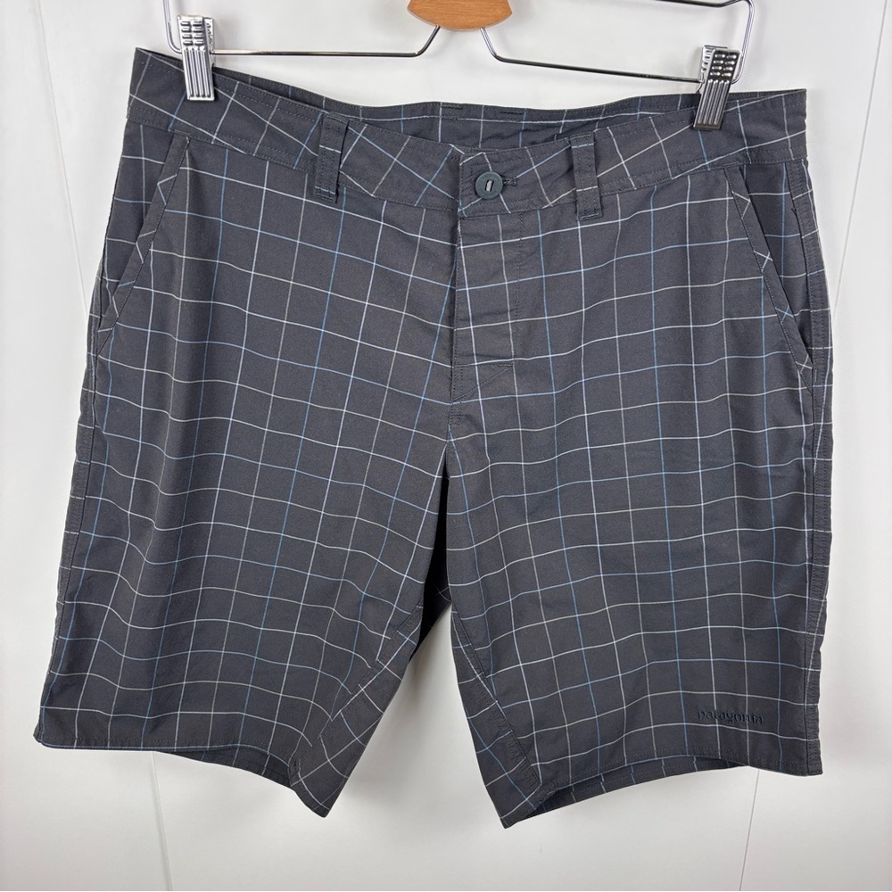 Patagonia Men's 34 Shorts Black Checkered Plaid Golf Hiking Gorpcore Lightweight